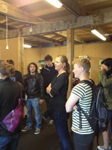 Anette Bruhn visar oss hur de odlar sockertång på Algcenter